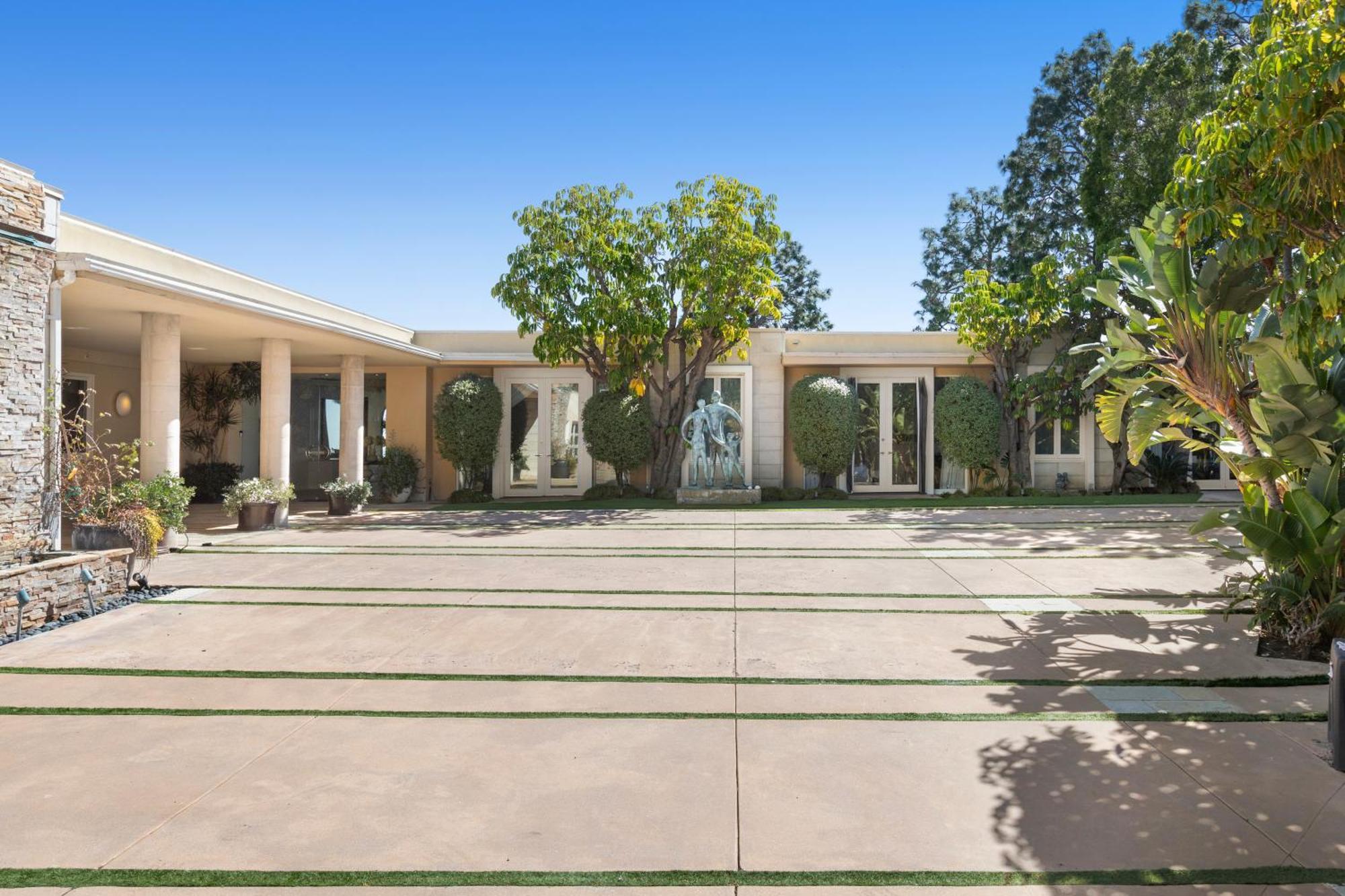 Trousdale Grand *