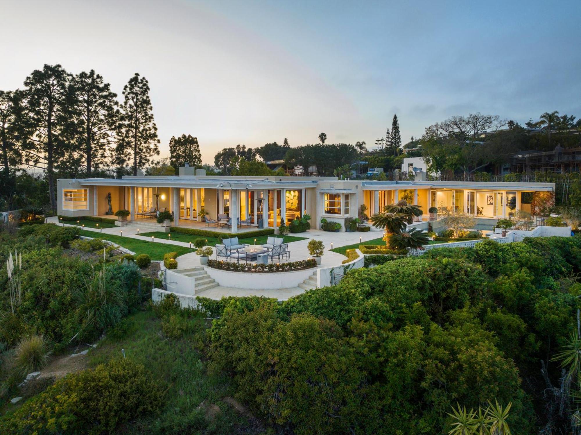 Trousdale Grand Villa